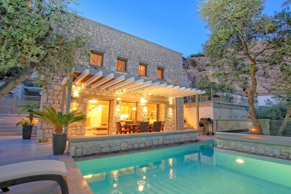 Photo of Outdoor in Pefkos