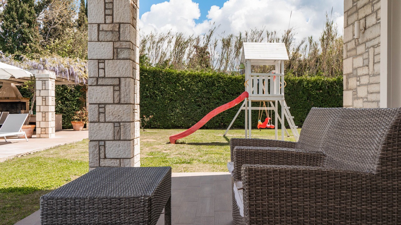 Photo of Outdoor in Agnos