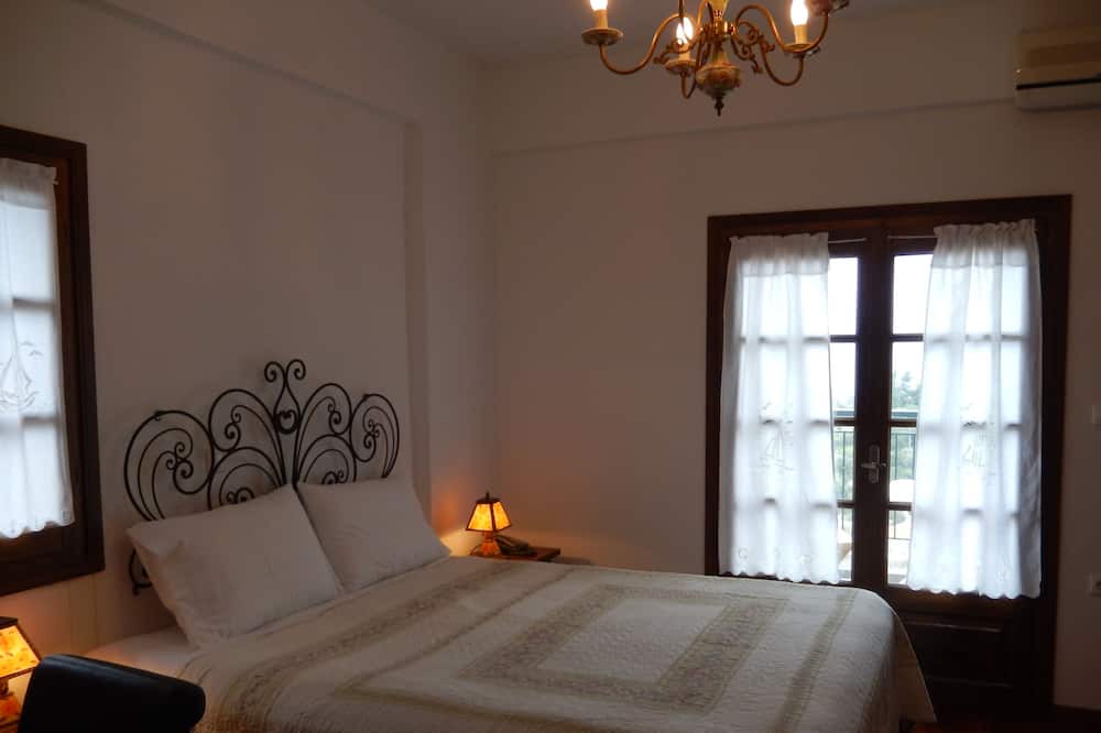 Photo of Bedroom in Trikeri