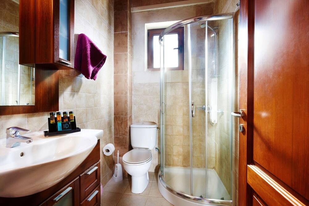 Photo of Bathroom in Loutra