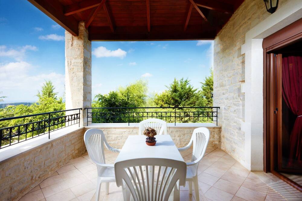 Photo of Patio Balcony in Loutra