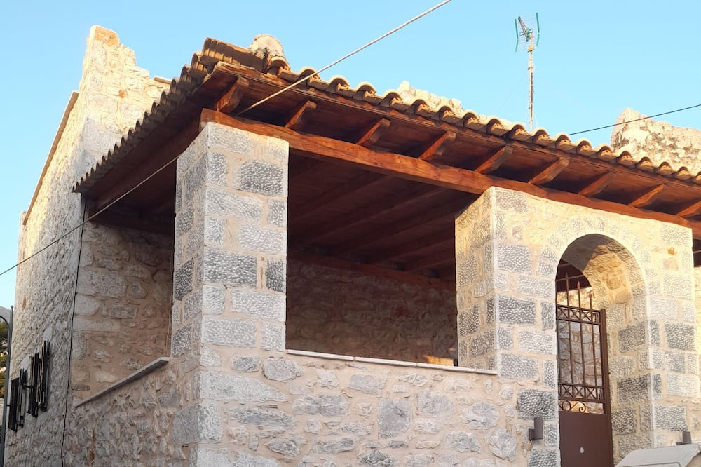Photo of Outdoor in Omales