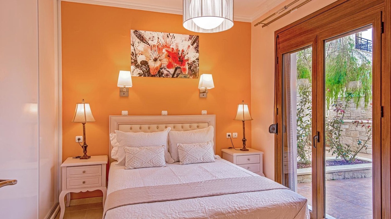 Photo of Bedroom in Kato Stalos