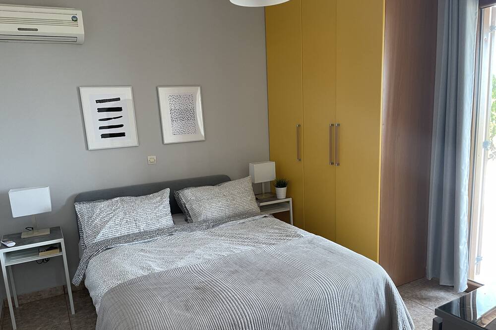 Photo of Bedroom in Markoulata