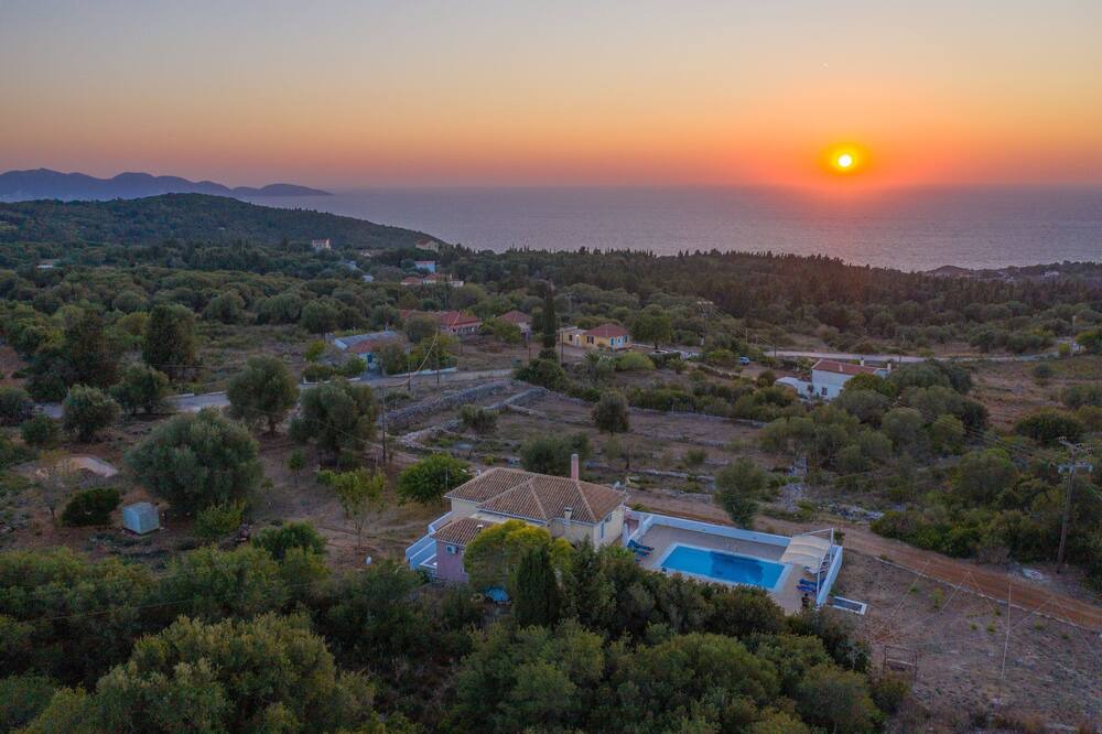 Photo of Outdoor in Markoulata