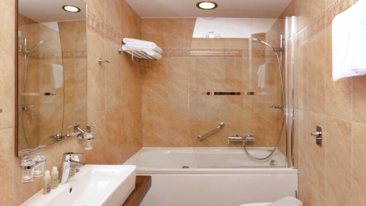 Photo of Bathroom in Karpenisi