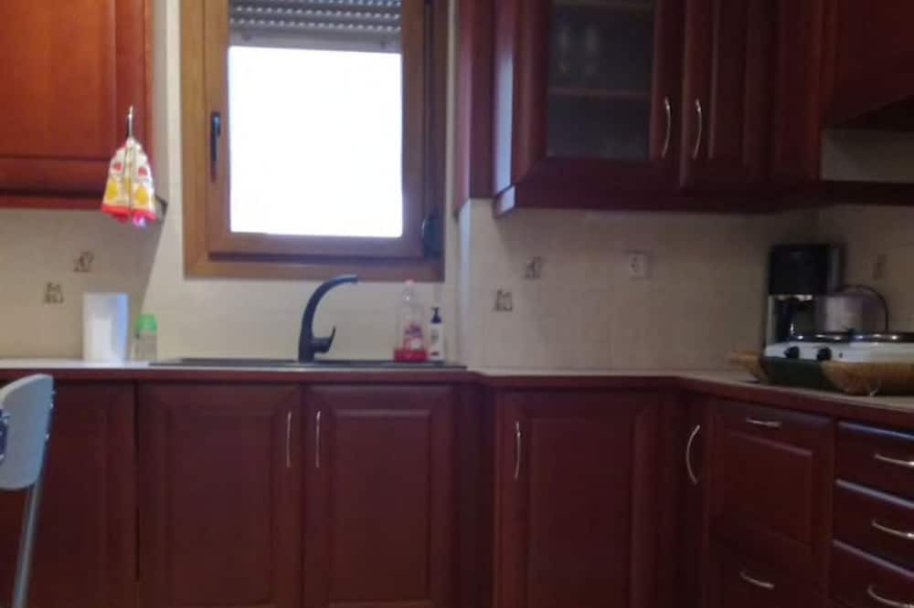 Photo of Kitchen in Platia Viktorias
