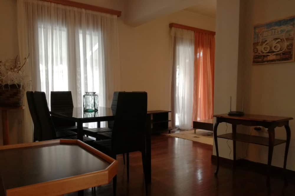 Photo of Livingroom in Platia Viktorias