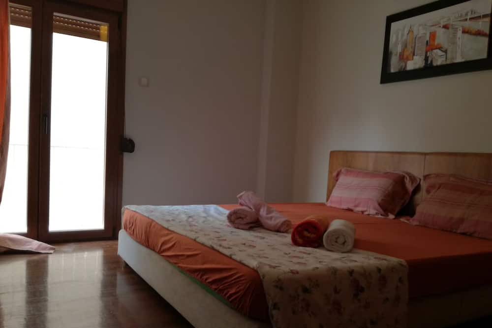 Photo of Bedroom in Platia Viktorias