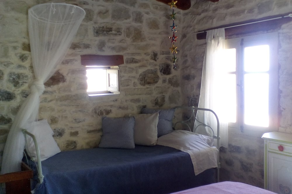 Photo of Bedroom in Kapetaniana