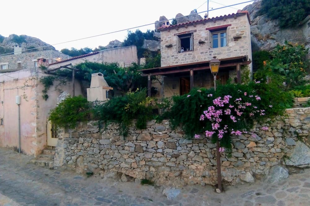 Photo of Outdoor in Kapetaniana