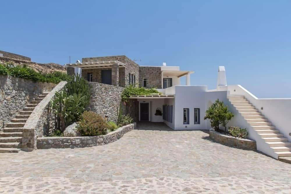 Photo of Outdoor in Kalafatis