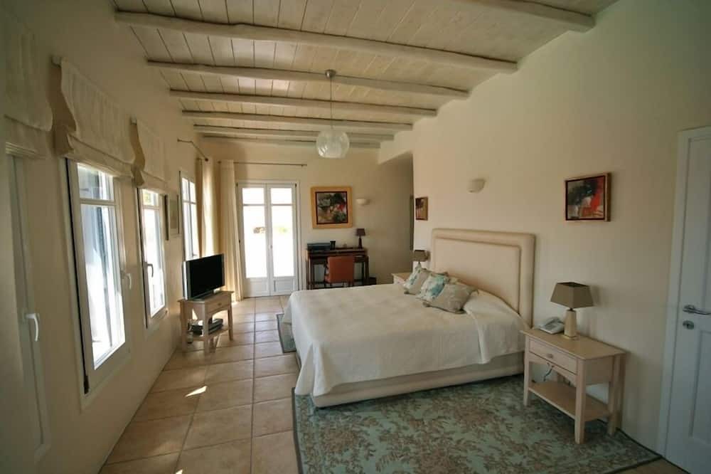 Photo of Bedroom in Kalafatis