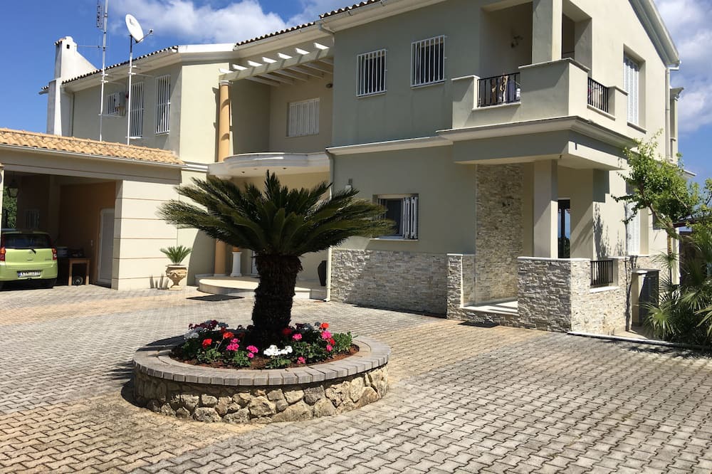 Photo of Outdoor in Dafnata