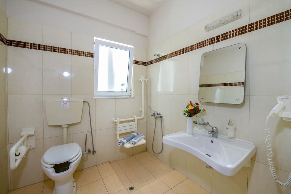 Photo of Bathroom in Agia