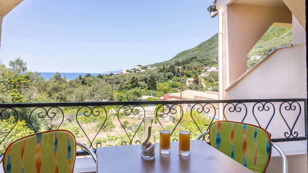 Photo of Patio Balcony in Paramonas
