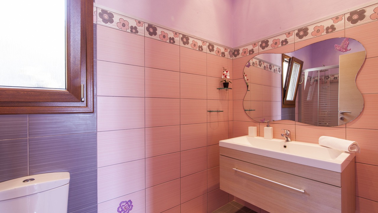 Photo of Bathroom in Paramonas