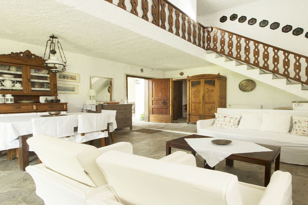 Photo of Livingroom in Elia