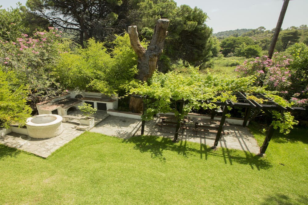 Photo of Outdoor in Elia