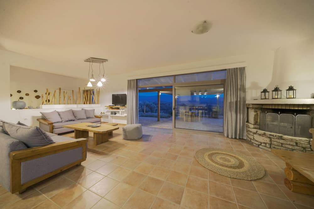 Photo of Livingroom in Kamilari