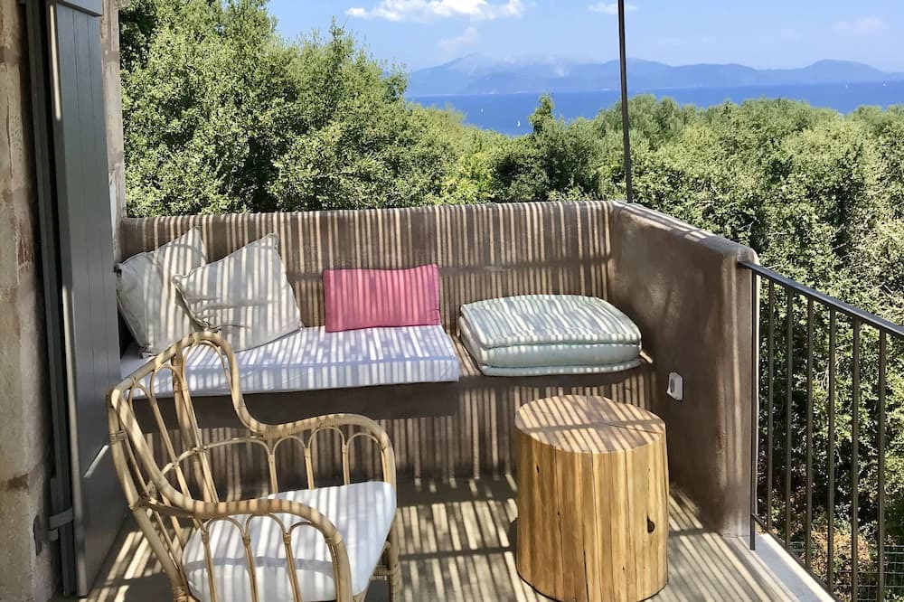 Photo of Patio Balcony in Evreti