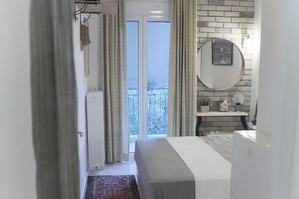 Photo of Bedroom in Ilioupoli
