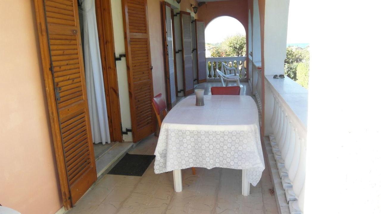 Photo of Patio Balcony in Almiros Beach