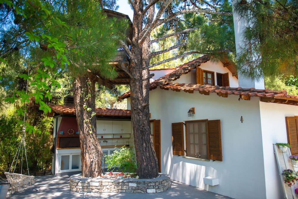 Photo of Outdoor in Megalos Prinos