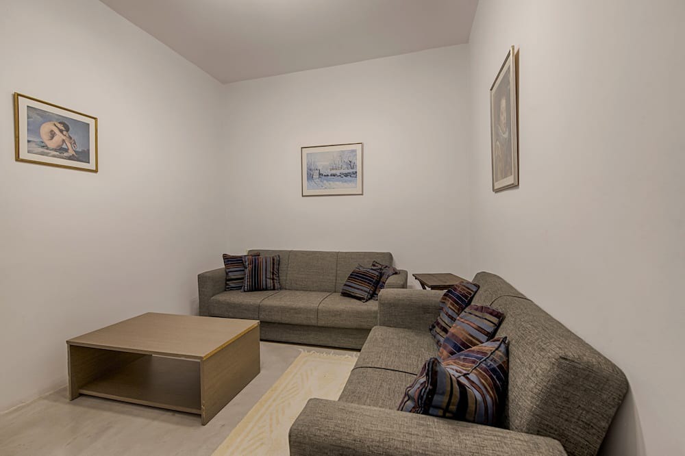 Photo of Livingroom in Salakos