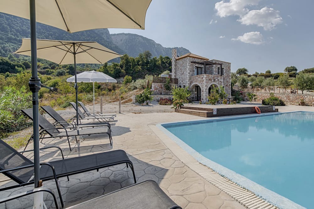 Photo of Outdoor in Salakos