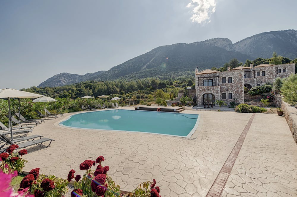 Photo of Outdoor in Salakos