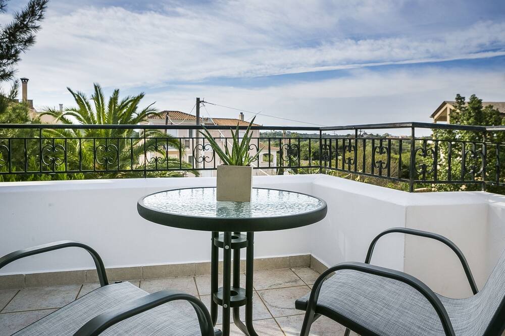Photo of Patio Balcony in Mazarakata
