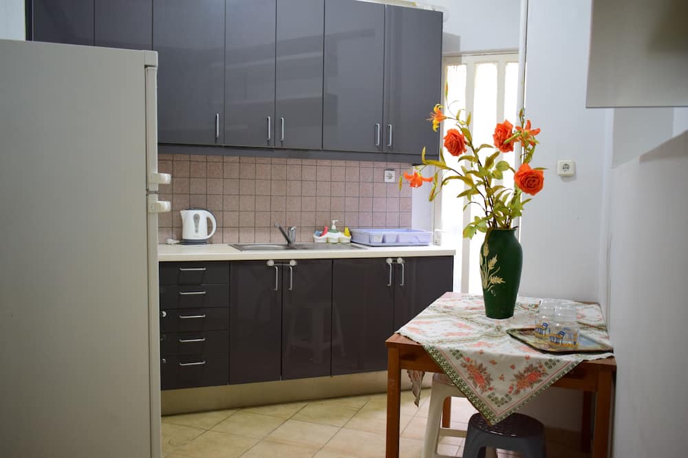 Photo of Kitchen in Nikaia-Agios Ioannis Rentis