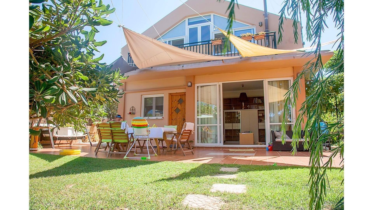 Photo of Outdoor in Gerani