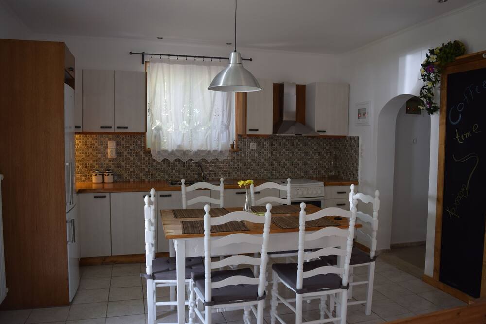 Photo of Kitchen in Rafina-Pikermi