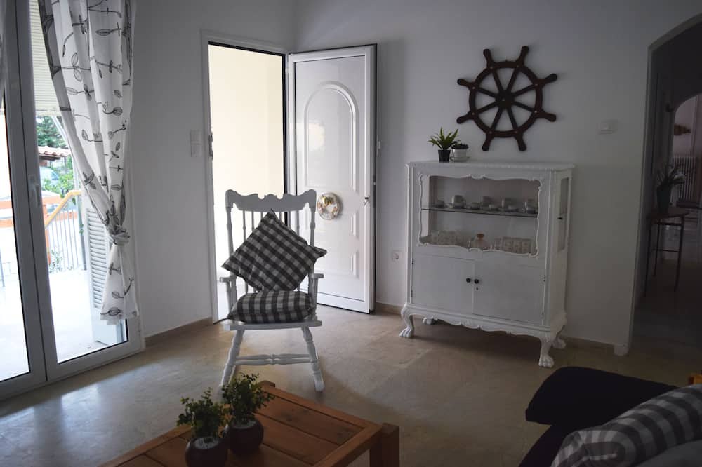 Photo of Livingroom in Rafina-Pikermi