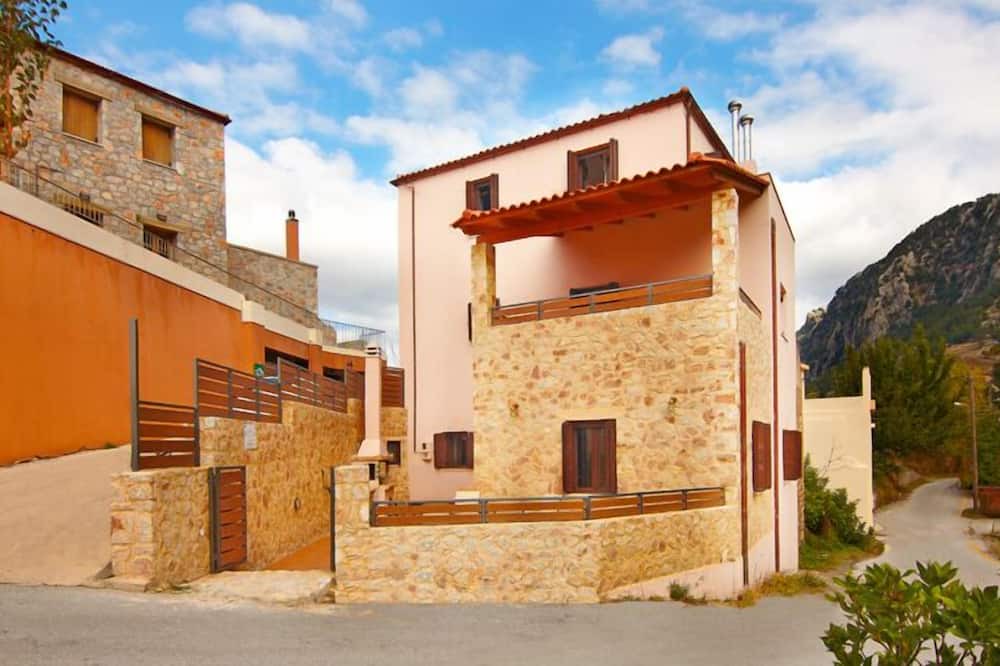 Photo of Outdoor in Zourva