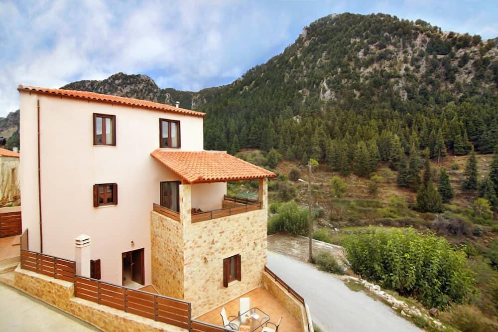 Photo of Outdoor in Zourva
