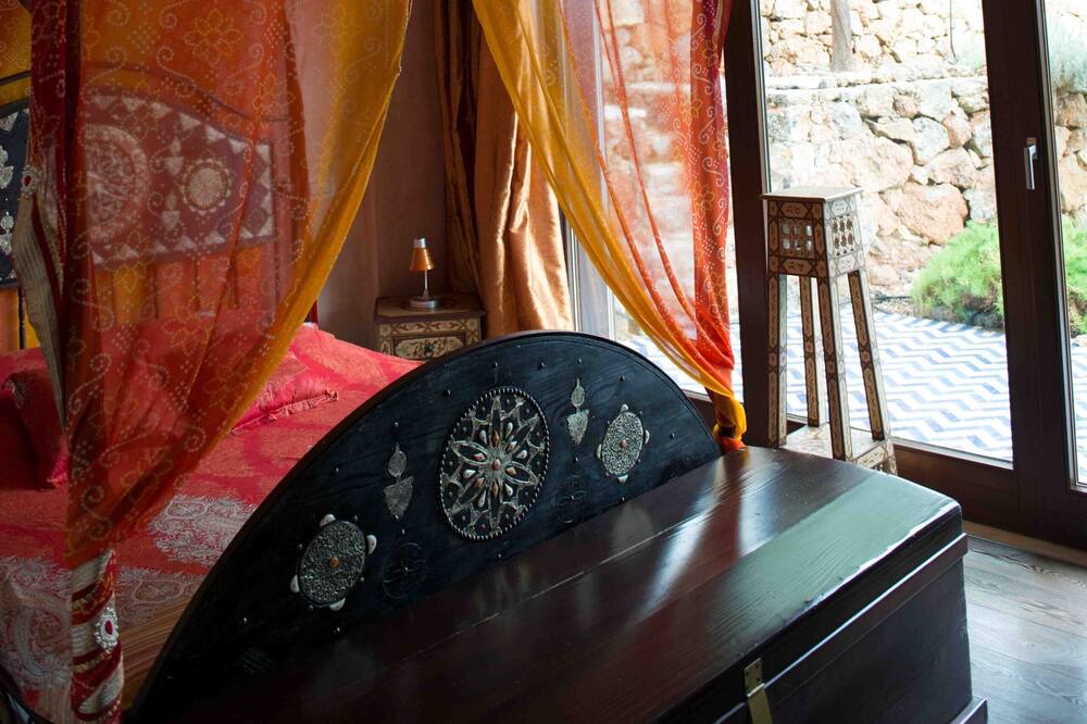 Photo of Bedroom in Anidri