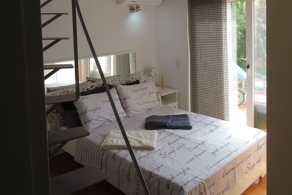 Photo of Bedroom in Lavreotiki