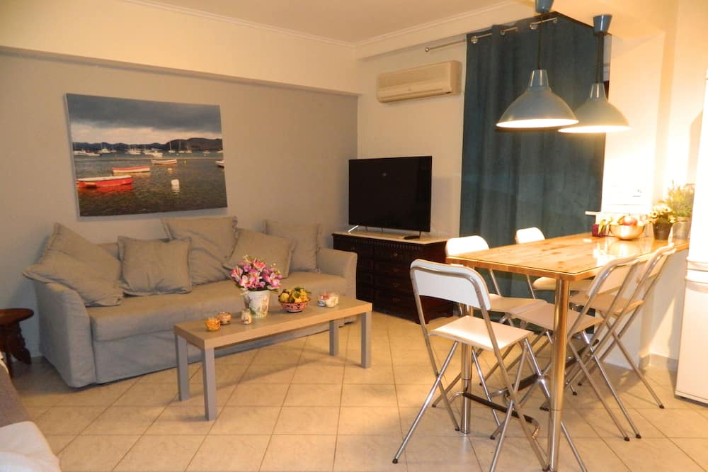 Photo of Livingroom in Palaia Fokaia