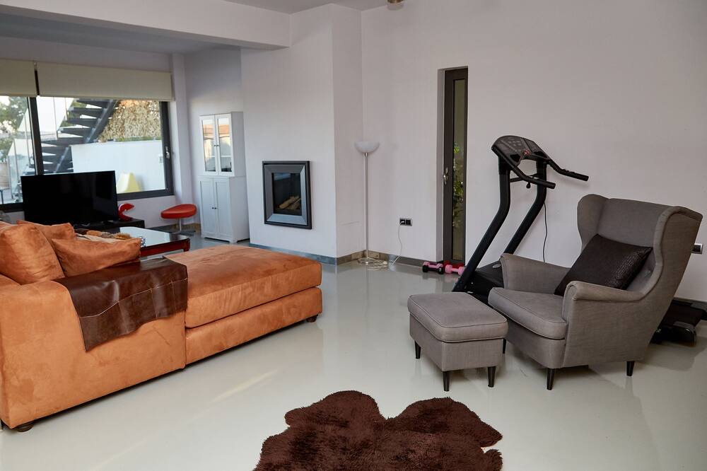 Photo of Livingroom in Kropia