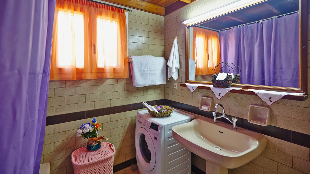 Photo of Bathroom in Metokhi