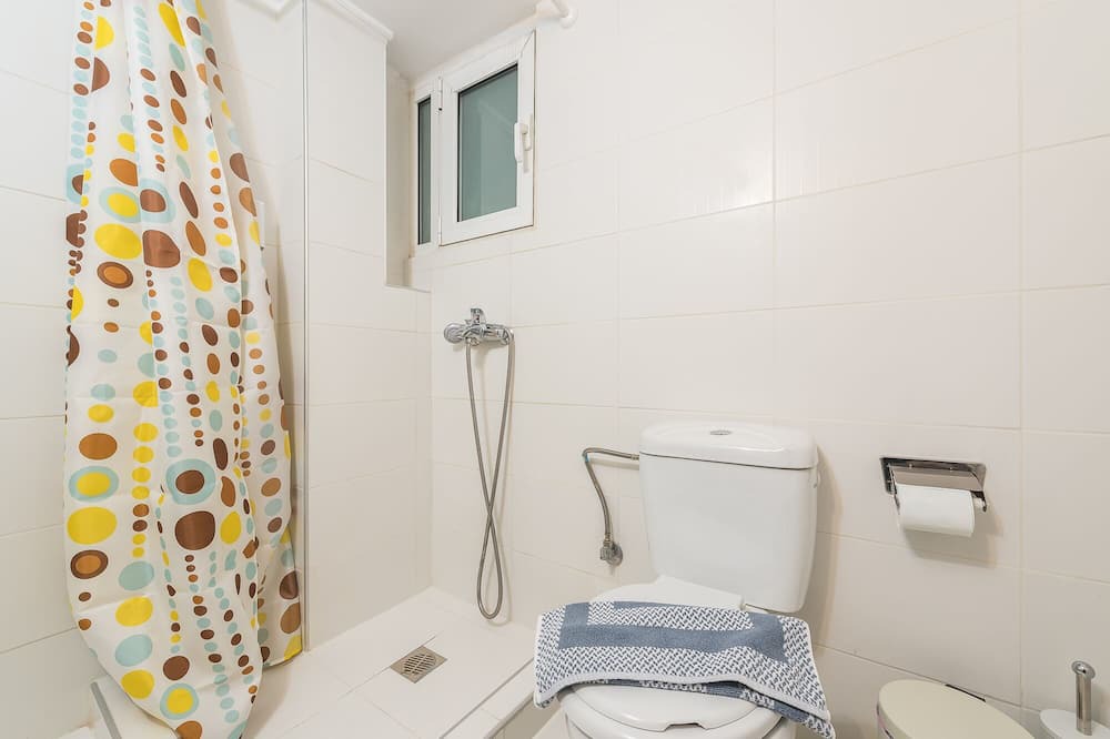 Photo of Bathroom in Ampelokipoi