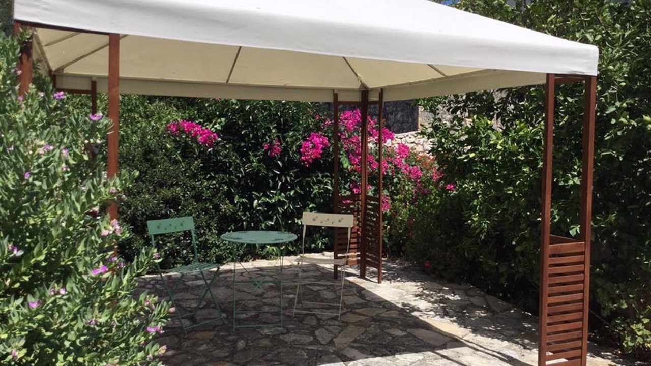 Photo of Outdoor in Tselendata
