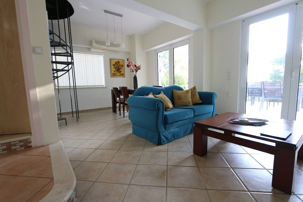 Photo of Livingroom in Livadi
