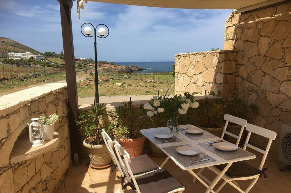 Photo of Patio Balcony in Panormos