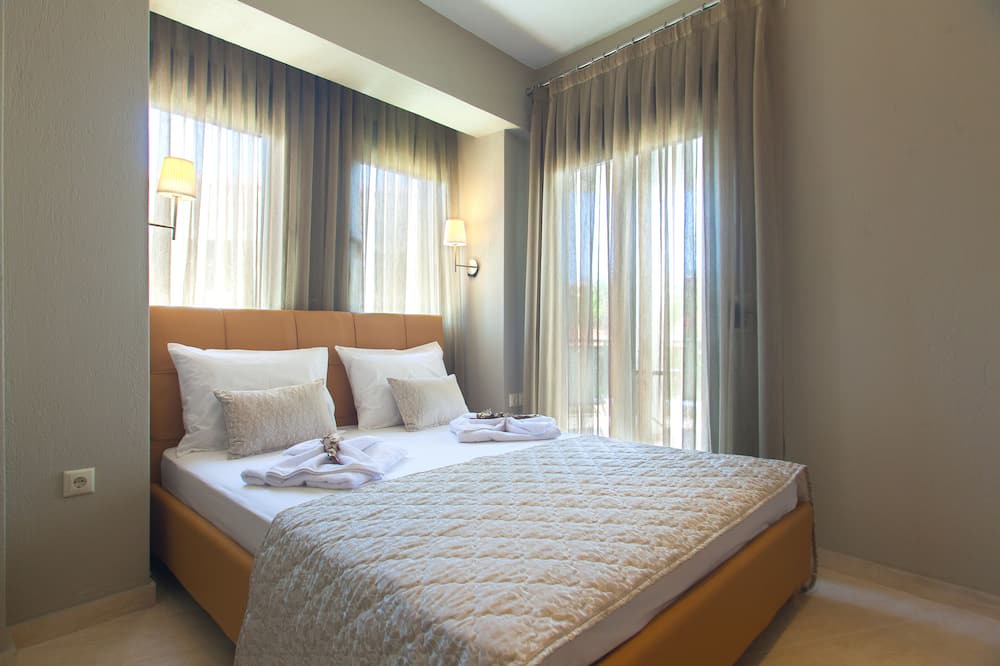 Photo of Bedroom in Toroni