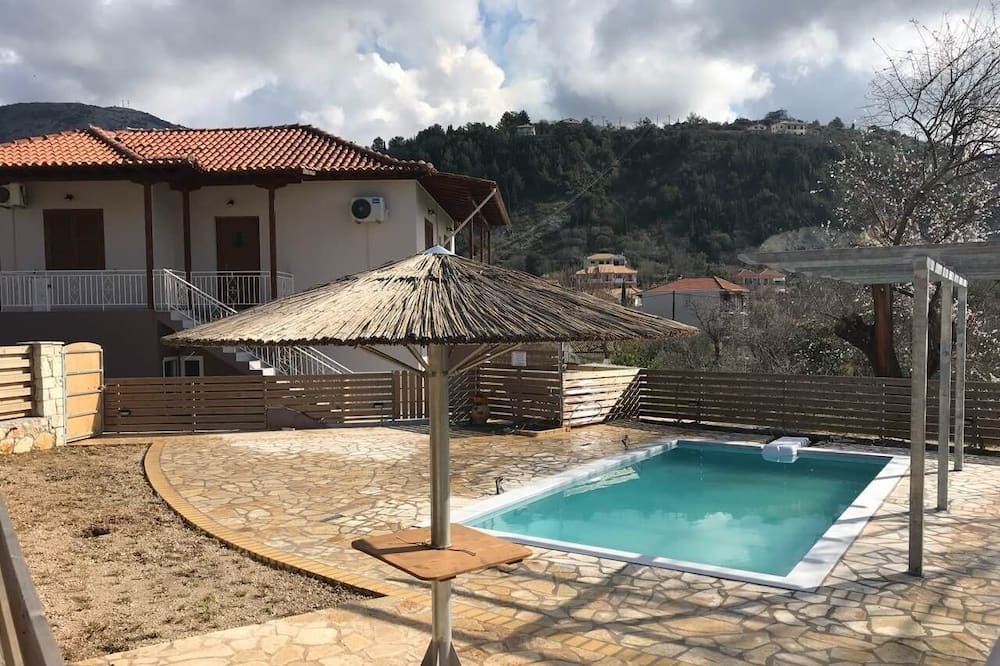 Photo of Outdoor in Kalamitsi