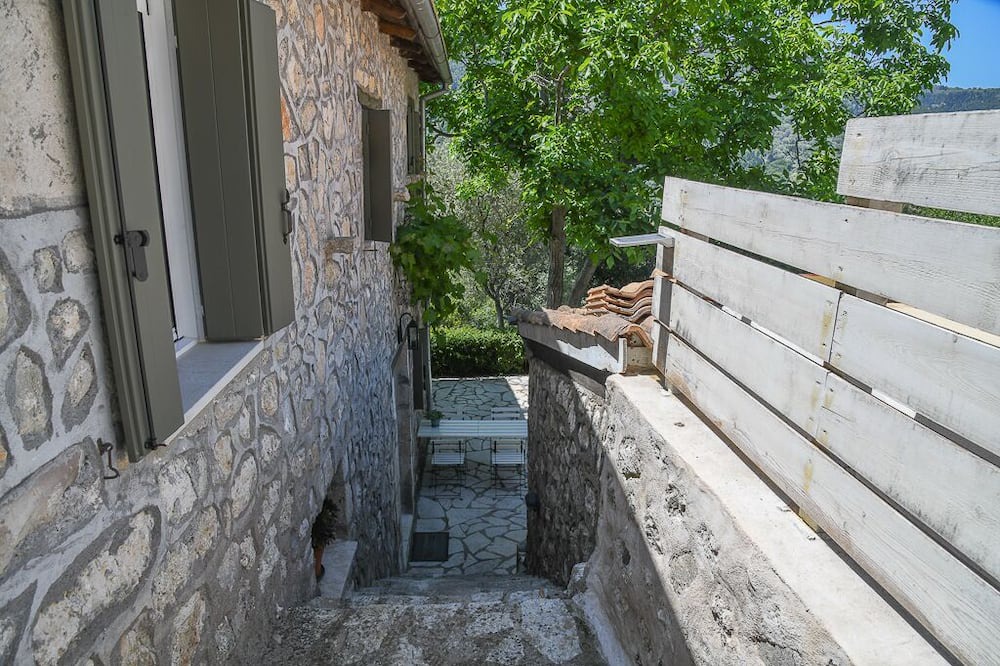 Photo of Patio Balcony in Katouna